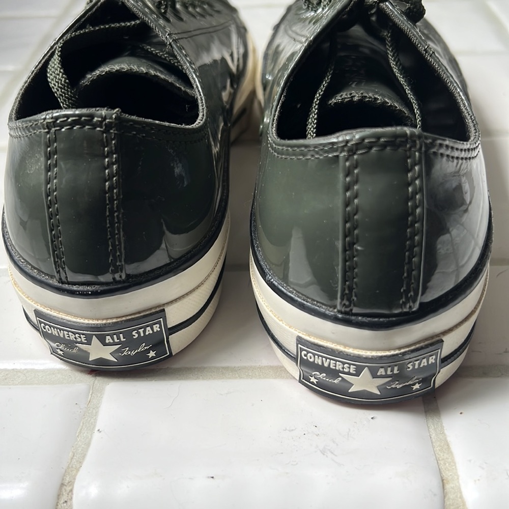 Like New - Low top Converse “Chucks” - Picture 7 of 7
